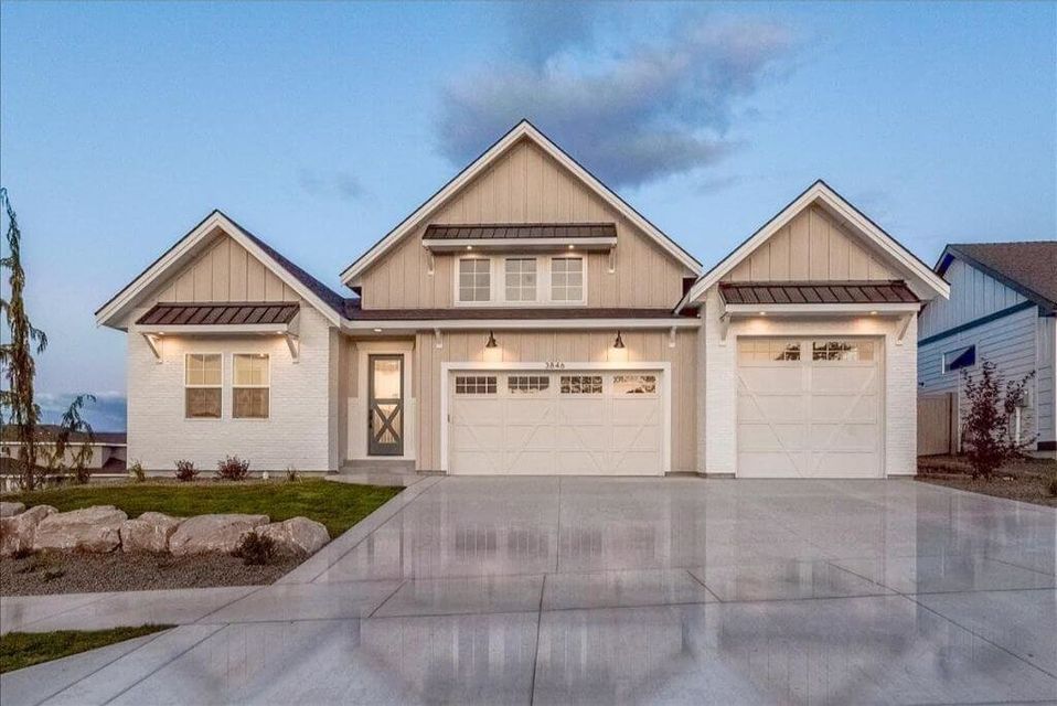 The Cavenview Farmhouse by MK Custom Homes